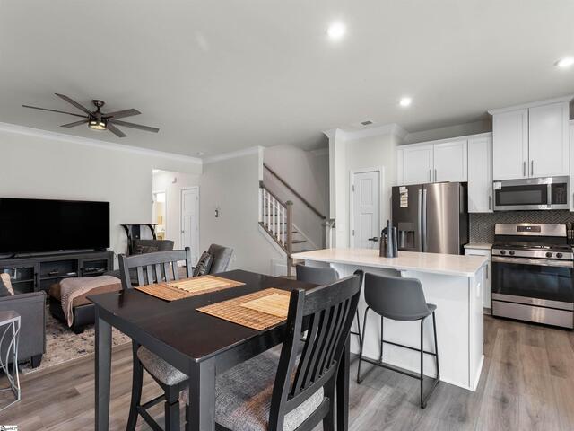 Photo of 61 Connaught Court