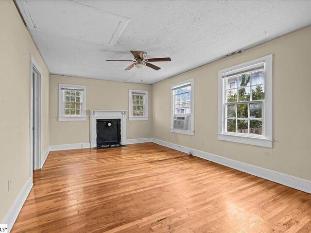 Photo of 276 S Spring Street