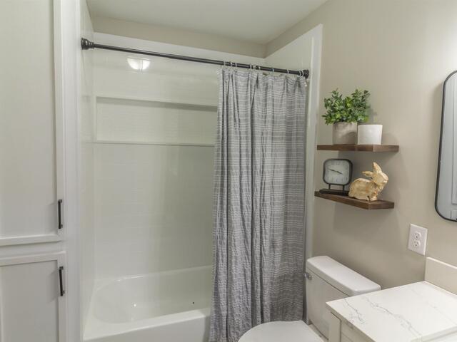 Photo of 319 E Hampton Avenue