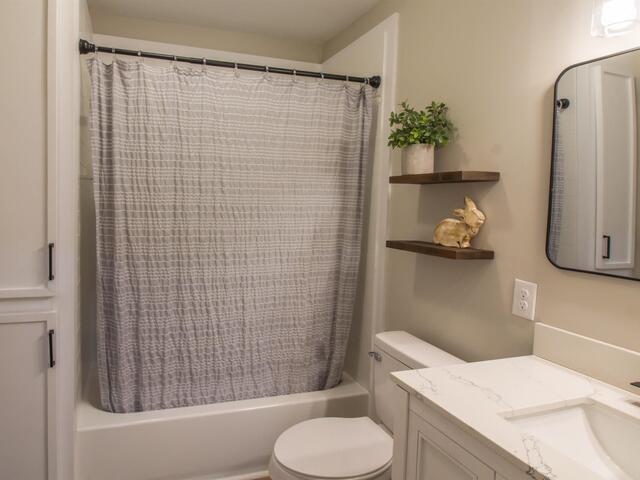 Photo of 319 E Hampton Avenue