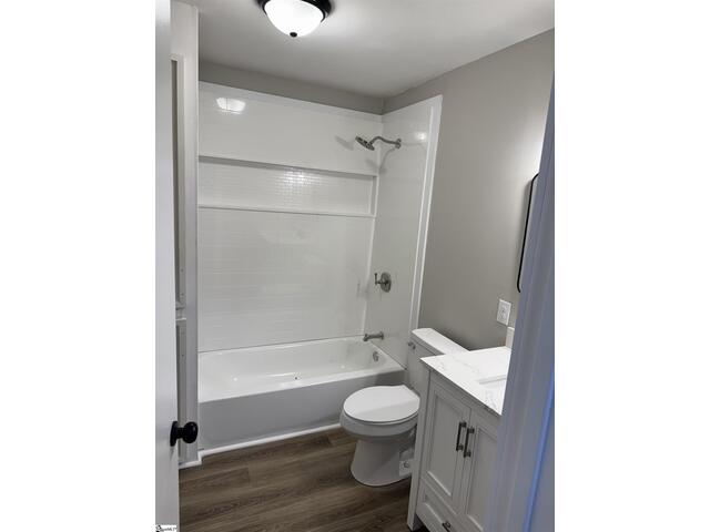 Photo of 319 E Hampton Avenue