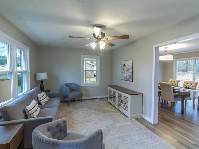 Photo of 319 E Hampton Avenue