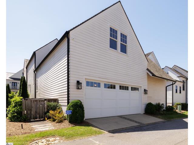 Photo of 203 Rembert Street