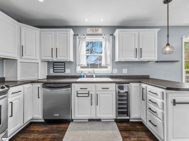 Photo of 417 Summerton Place