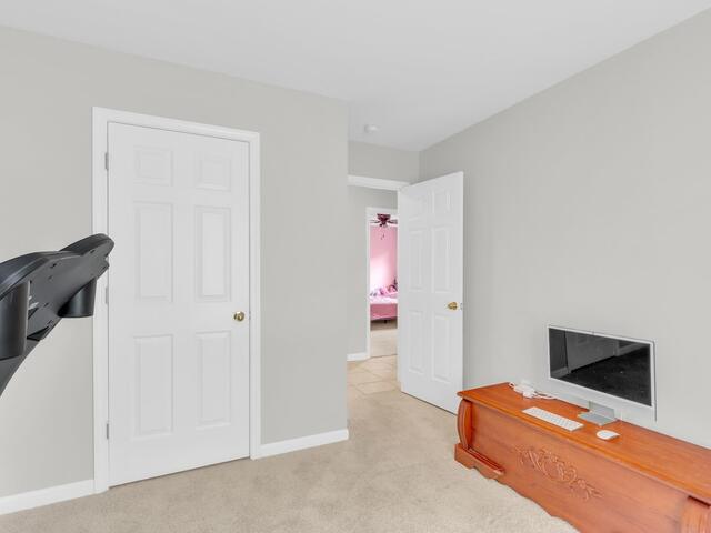 Photo of 129 Saint James Court