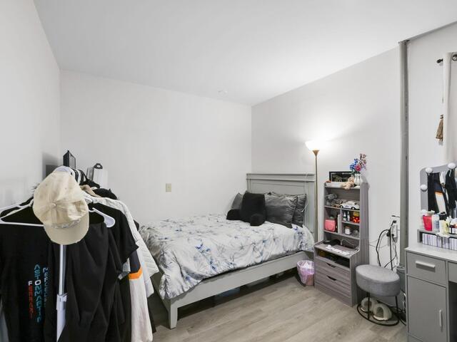 Photo of 687 Robinson Road