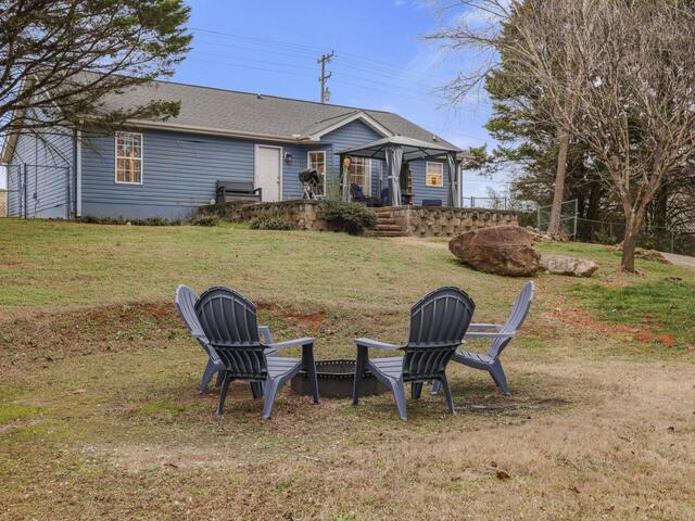 Photo of 687 Robinson Road