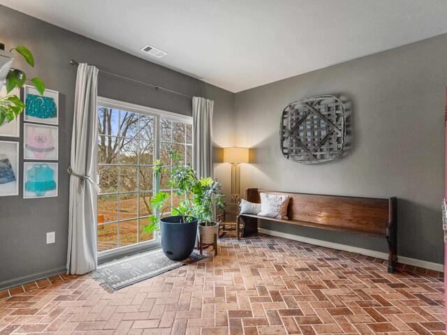 Photo of 6 Springhead Way