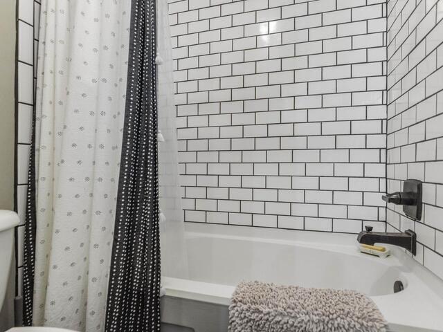 Photo of 6 Springhead Way