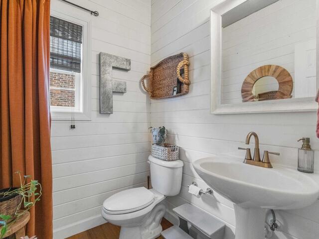 Photo of 6 Springhead Way