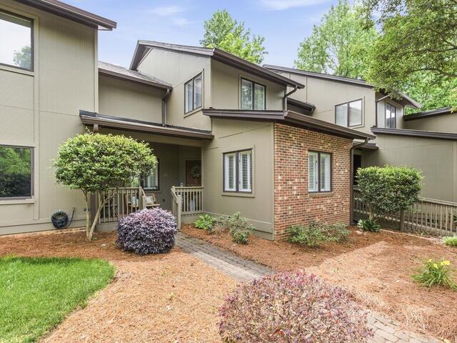 Photo of 203 Ingleside Way