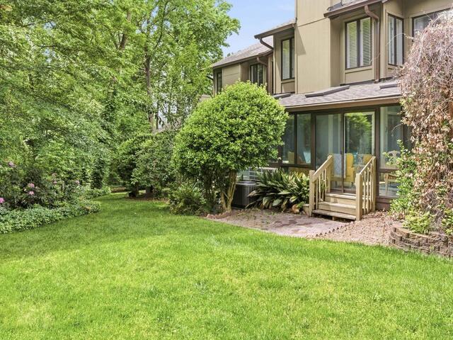 Photo of 203 Ingleside Way