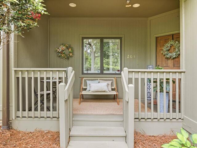Photo of 203 Ingleside Way