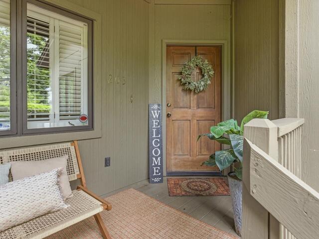Photo of 203 Ingleside Way