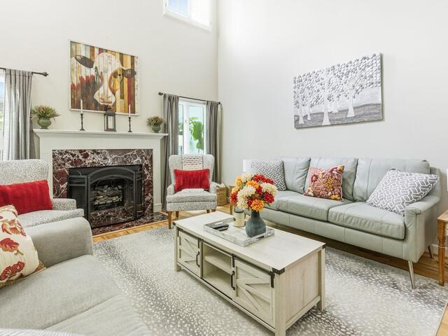 Photo of 203 Ingleside Way