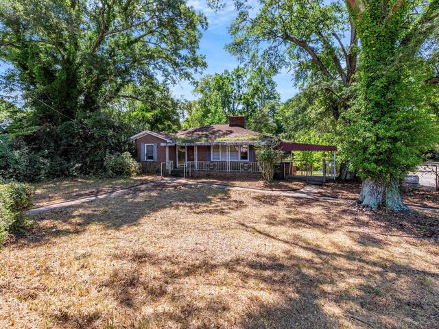 Photo of 104 E Butler Road