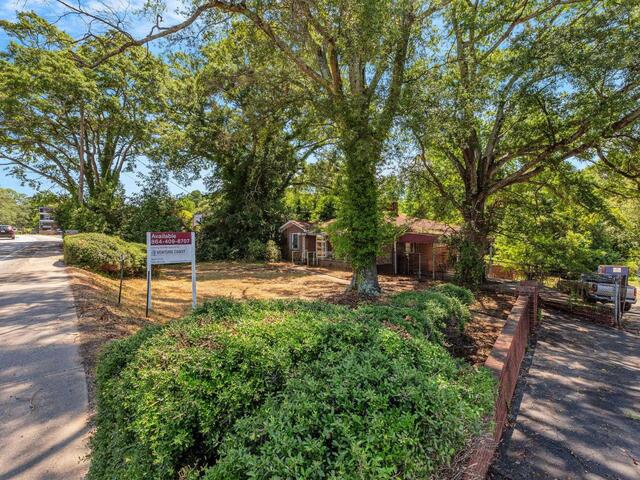 Photo of 104 E Butler Road