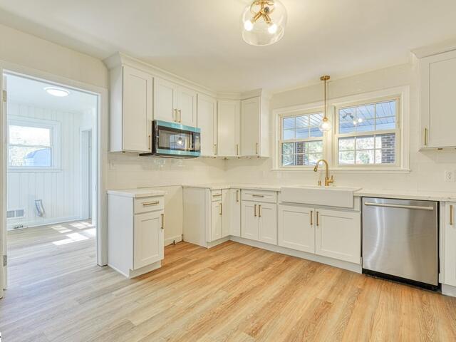 Photo of 132 Walden Circle