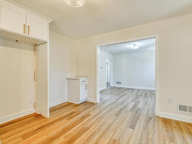 Photo of 132 Walden Circle