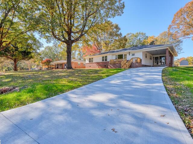 Photo of 132 Walden Circle