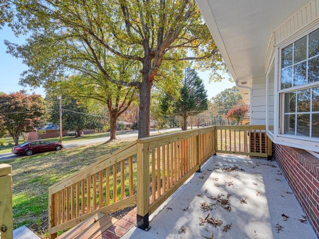 Photo of 132 Walden Circle