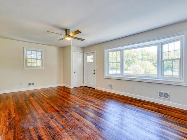 Photo of 132 Walden Circle