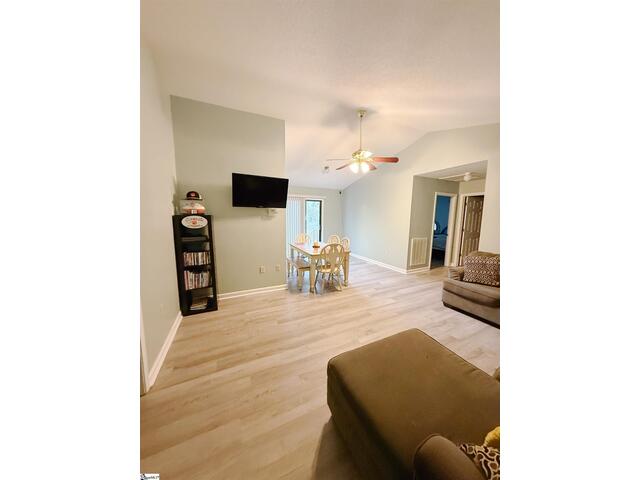 Photo of 502 E Hampton Street