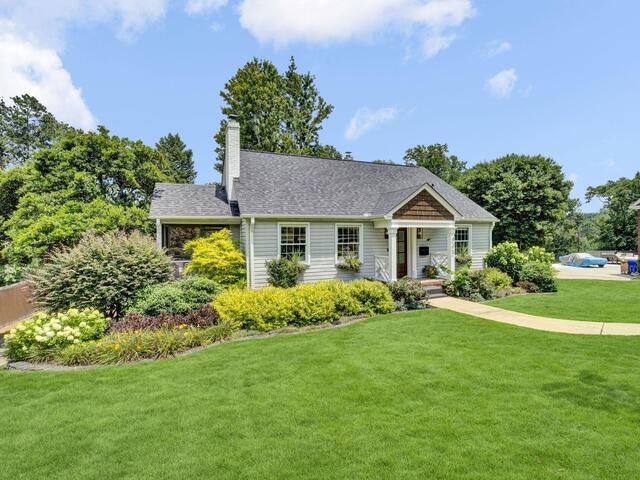 Photo of 420 Longview Terrace