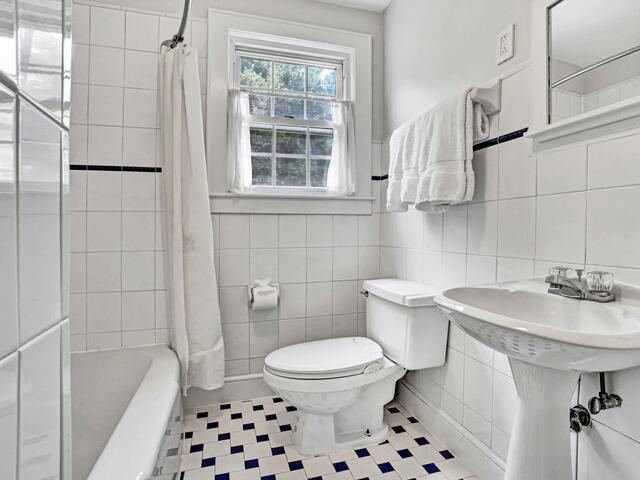Photo of 420 Longview Terrace
