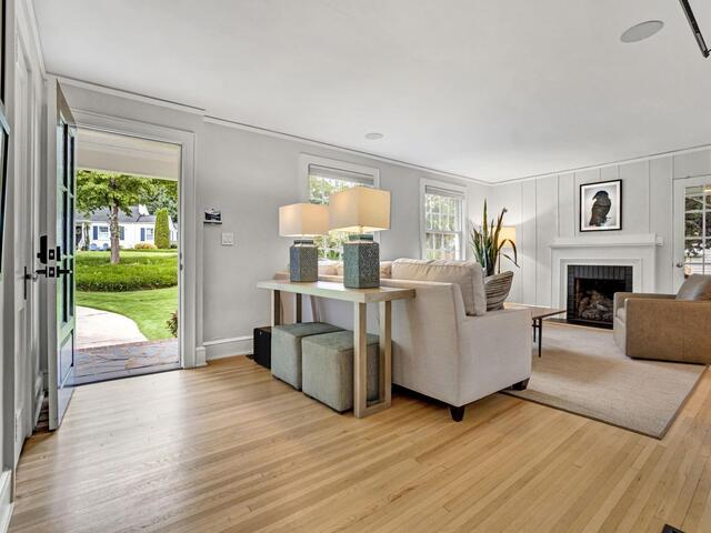 Photo of 420 Longview Terrace