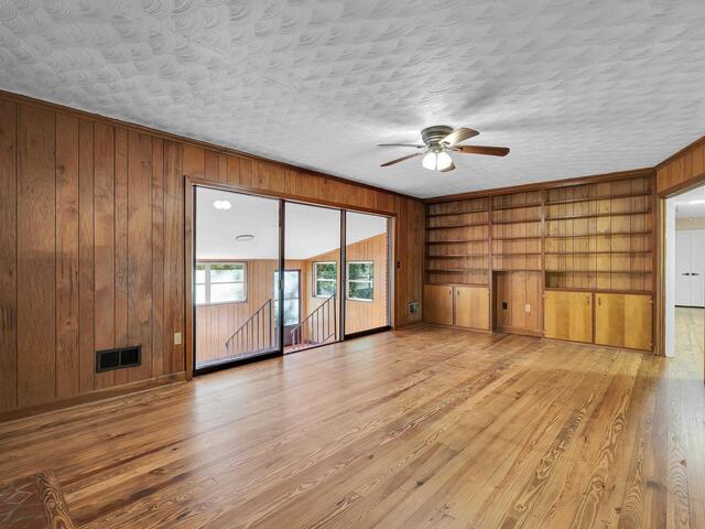 Photo of 3823 Maid Marion Lane