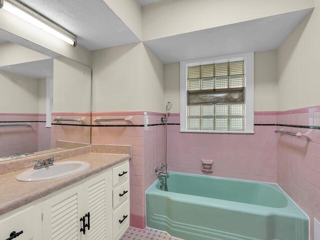 Photo of 3823 Maid Marion Lane