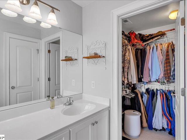 Photo of 14 Manorwood Court