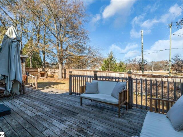 Photo of 14 Manorwood Court