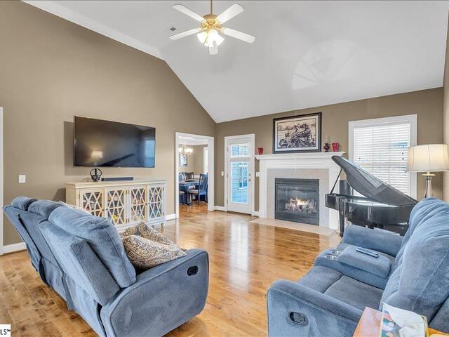 Photo of 14 Manorwood Court