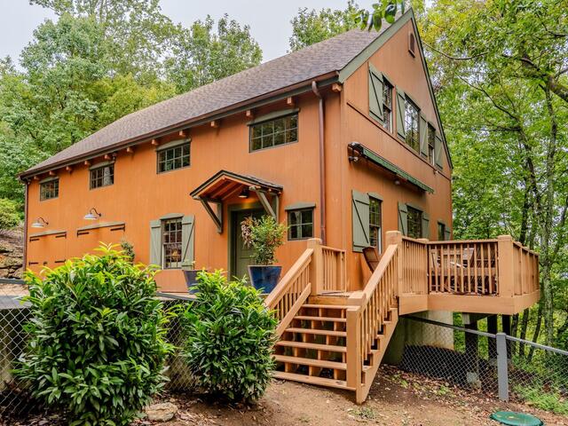 Photo of 201 Plumley Summit Road