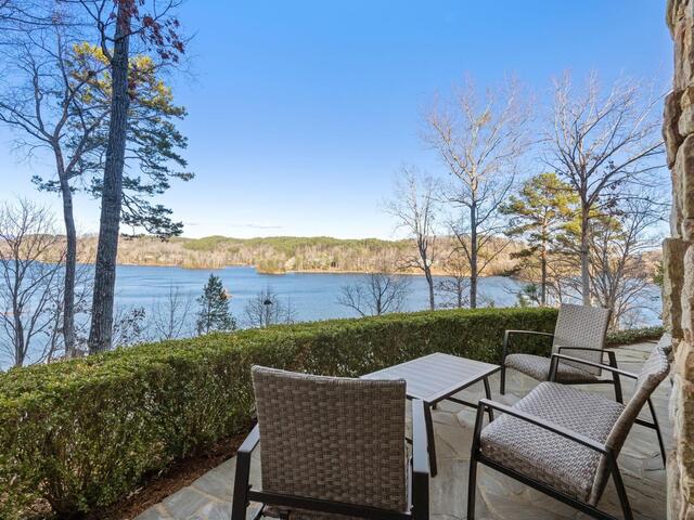 Photo of 320 Knollwood Drive