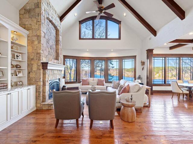 Photo of 320 Knollwood Drive