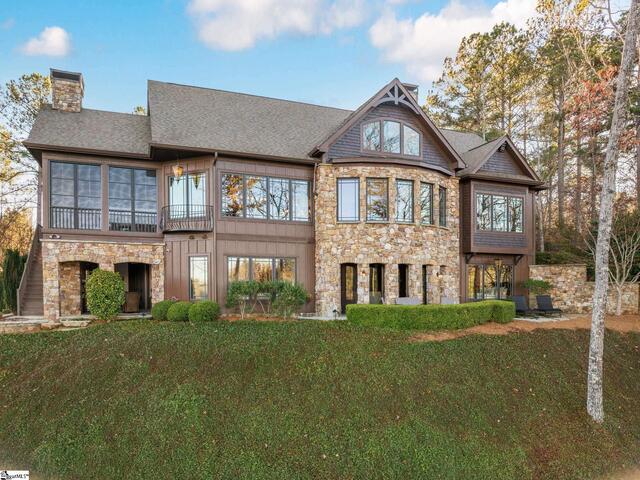 Photo of 320 Knollwood Drive