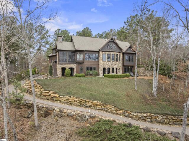 Photo of 320 Knollwood Drive