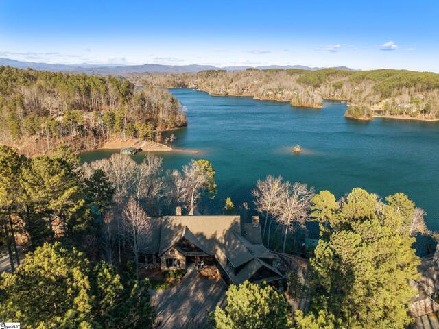 Photo of 320 Knollwood Drive
