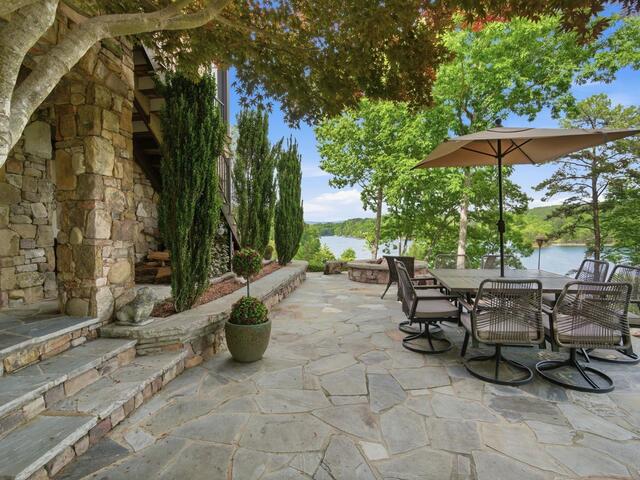 Photo of 320 Knollwood Drive