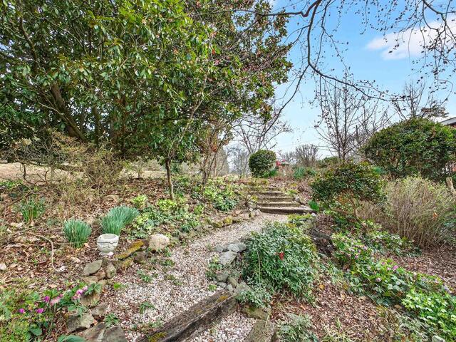 Photo of 524 Hendricks Road