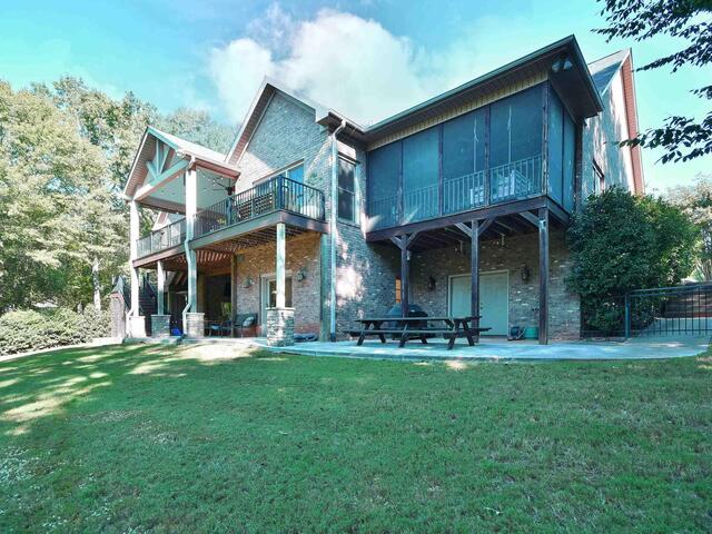 Photo of 131 Reserve Drive