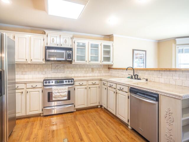 Photo of 306 Cottonwood Court