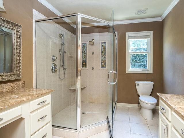 Photo of 306 Cottonwood Court