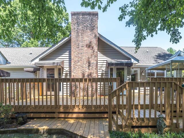 Photo of 306 Cottonwood Court