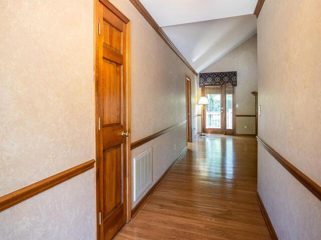 Photo of 306 Cottonwood Court