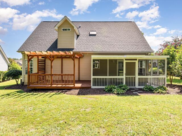 Photo of 215 Savannah Drive