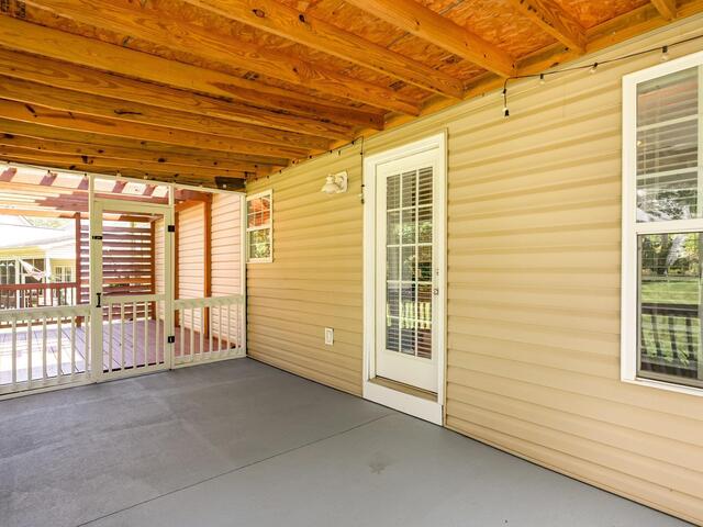 Photo of 215 Savannah Drive